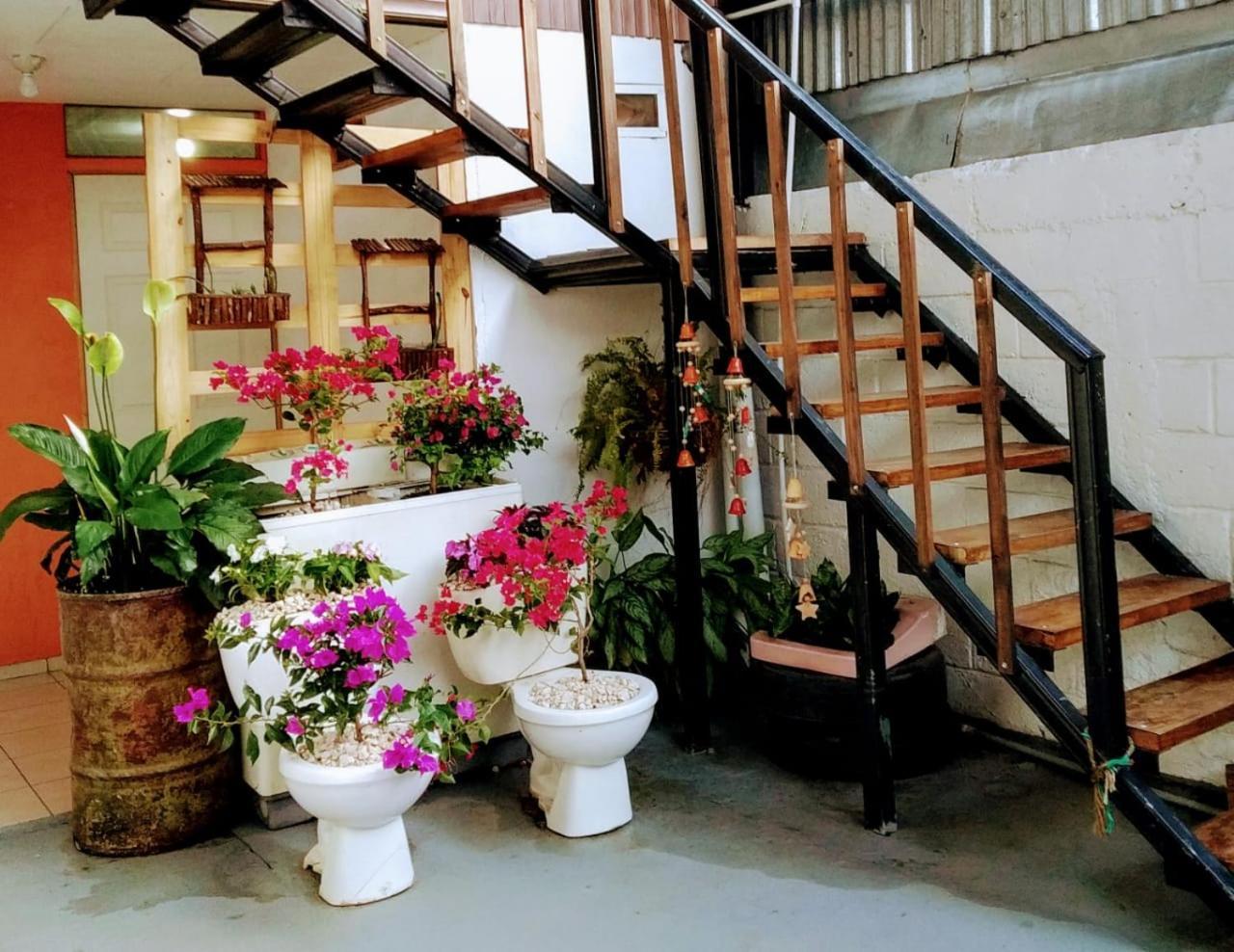 Hostel Trotamundos Alajuela Exterior foto